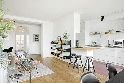 Apartment in Montreuil, Seine-Saint-Denis