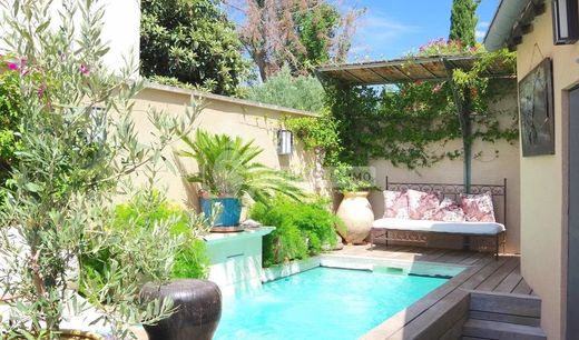 Luxe woning in Fontvieille, Bouches-du-Rhône