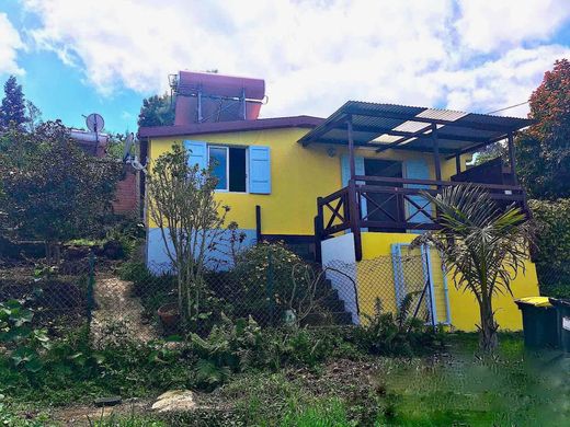 Luxury home in Le Tampon, Réunion