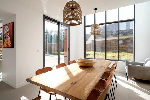 ‏וילה ב  Magny-le-Hongre, Seine-et-Marne