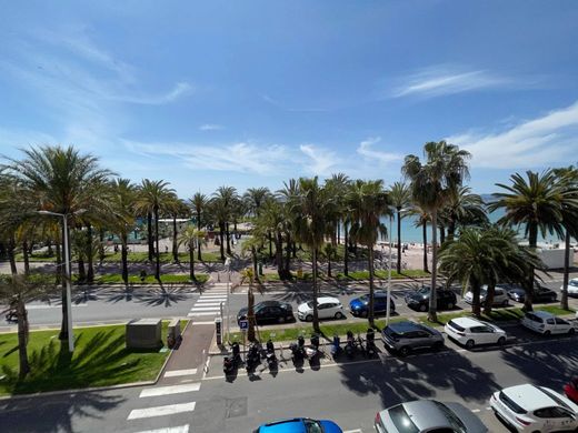 아파트 / 칸, Alpes-Maritimes