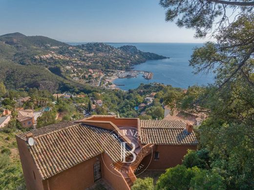 Villa in Théoule-sur-Mer, Alpes-Maritimes