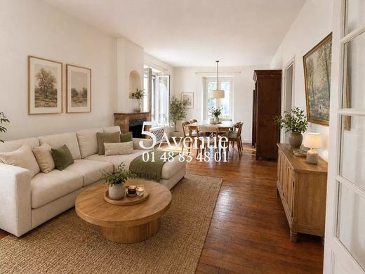 Apartment in Saint-Maur-des-Fossés, Val-de-Marne