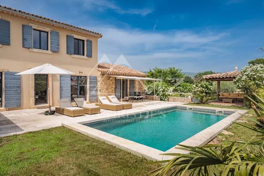 Luxe woning in Saint-Saturnin-lès-Apt, Vaucluse