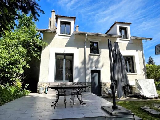 Maison de luxe à Chatou, Yvelines