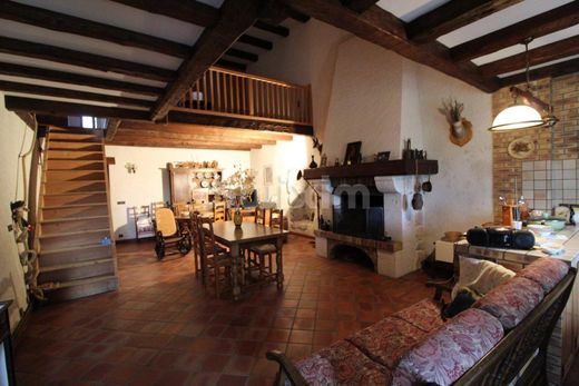Maison de luxe à Doucy-en-Bauges, Savoie