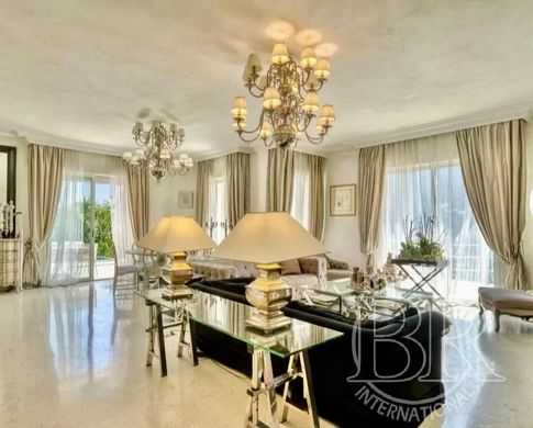 Beausoleil, Alpes-Maritimesのヴィラ