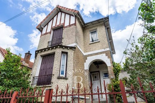 Luxury home in Le Chesnay, Yvelines