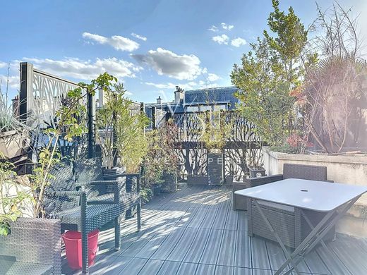 Apartment / Etagenwohnung in Neuilly-sur-Seine, Hauts-de-Seine