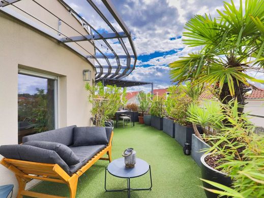 Apartament w Meyzieu, Rhône