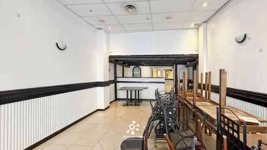 ‏בניין ב  ניס, Alpes-Maritimes