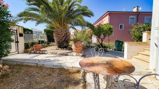 Элитный дом, Villeneuve-Loubet, Alpes-Maritimes