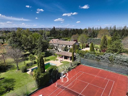 Luxury home in Sénas, Bouches-du-Rhône