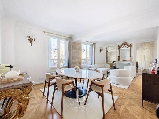 Διαμέρισμα σε Saint-Germain, Odéon, Monnaie, Paris