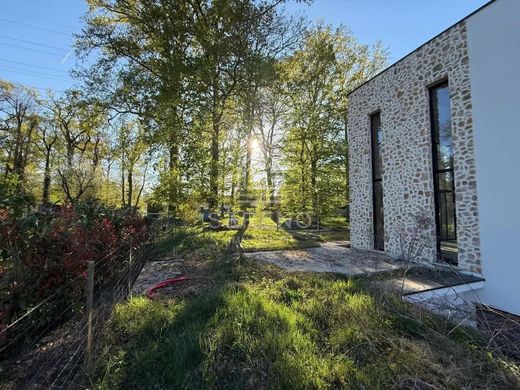 Luxury home in Pomponne, Seine-et-Marne