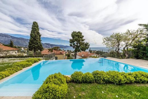 Villa à Roquebrune-Cap-Martin, Alpes-Maritimes