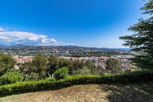 아파트 / Saint-Laurent-du-Var, Alpes-Maritimes