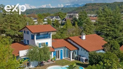 Casa di lusso a Thonon-les-Bains, Alta Savoia