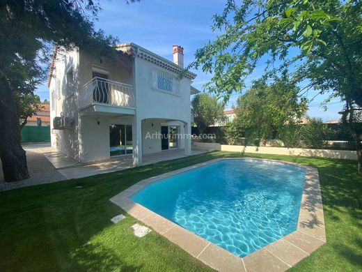 Casa di lusso a Villeneuve-Loubet, Alpi Marittime