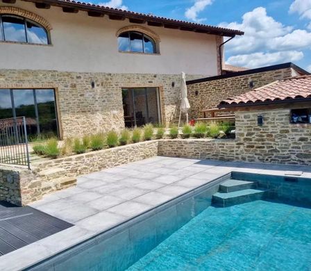 Luxury home in Dogliani, Provincia di Cuneo