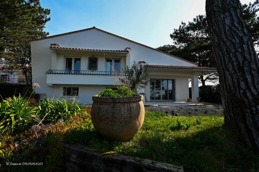 호화 저택 / Royan, Charente-Maritime