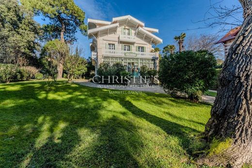 منزل ﻓﻲ Arcachon, Gironde