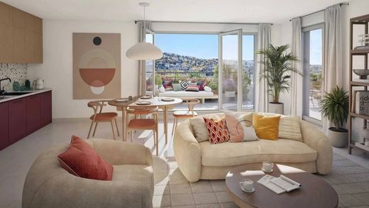 Apartment in Saint-Laurent-du-Var, Alpes-Maritimes