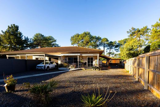 Luxury home in Biscarrosse, Landes