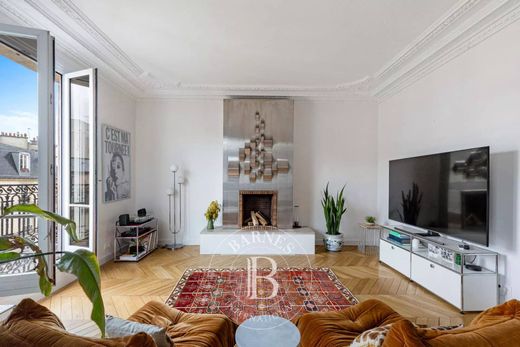 Apartment in Canal Saint Martin, Château d’Eau, Porte Saint-Denis, Paris
