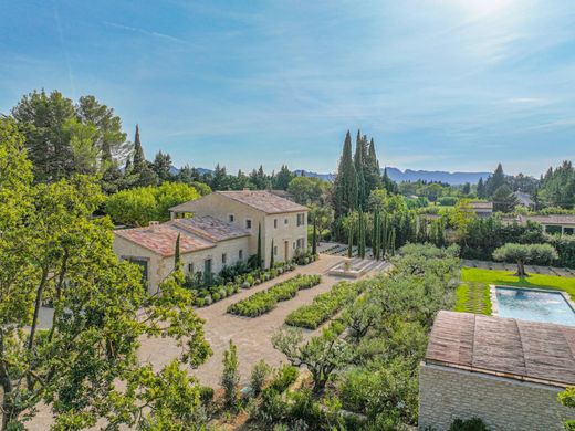 Eygalières, Bouches-du-Rhôneの高級住宅