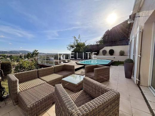 Maison de luxe à Mandelieu-la-Napoule, Alpes-Maritimes