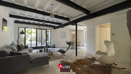 Luxury home in Aigues-Mortes, Gard
