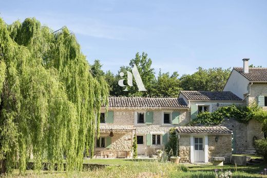 Rural or Farmhouse in Gordes, Vaucluse
