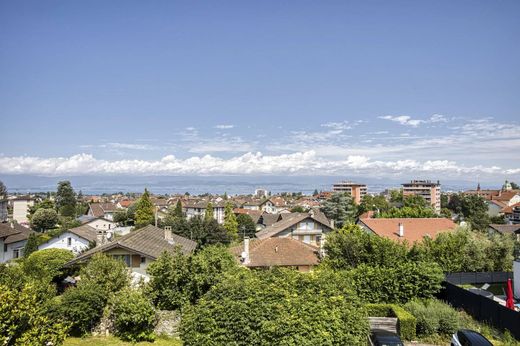 Thonon-les-Bains, Haute-Savoieの高級住宅