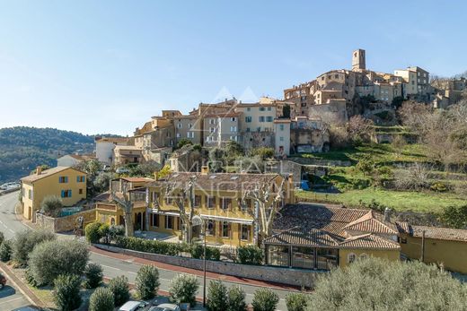 Villa in Le Bar-sur-Loup, Alpes-Maritimes