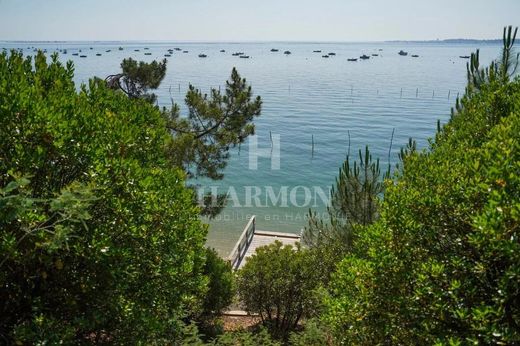 Villa in Lège-Cap-Ferret, Gironde