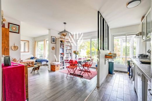 Apartment / Etagenwohnung in Nogent-sur-Marne, Val-de-Marne