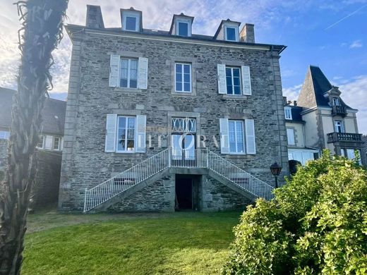 Casa di lusso a Tréguier, Côtes-d'Armor