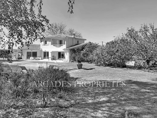 Luxury home in Beychac, Gironde
