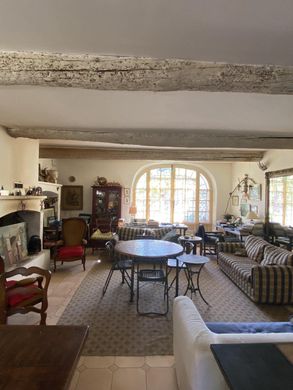 Maison de luxe à Mollégès, Bouches-du-Rhône