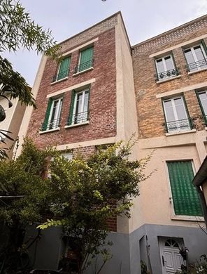 Wohnkomplexe in Puteaux, Hauts-de-Seine
