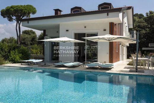 Villa in Pietrasanta, Provincia di Lucca