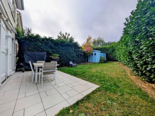 Luksusowy dom w Villepreux, Yvelines