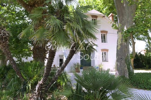 Hotel in Perpignan, Pyrénées-Orientales