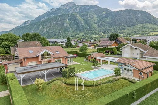 ‏בתי יוקרה ב  Saint-Pierre-en-Faucigny, Haute-Savoie