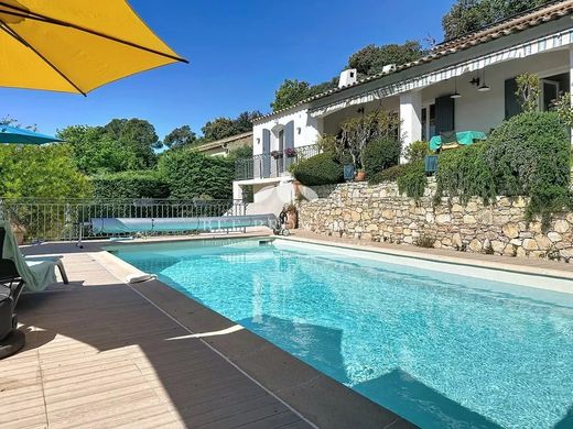 Villa Carcès, Var