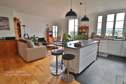 Apartment in Saint-Germain-en-Laye, Yvelines