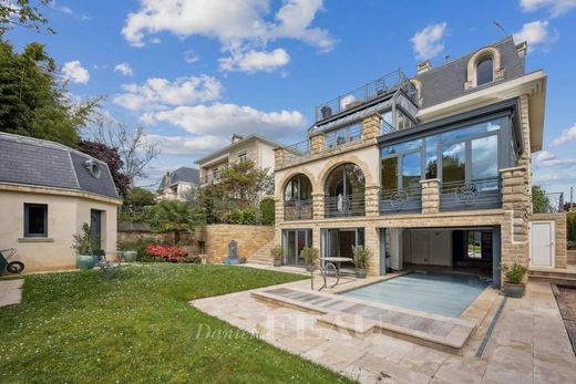 Luxe woning in Châtenay-Malabry, Hauts-de-Seine