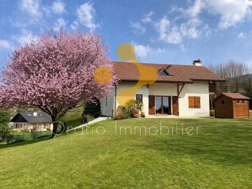 Casa di lusso a La Balme-de-Sillingy, Alta Savoia