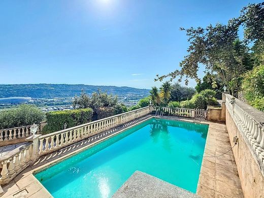 Вилла, Сен-Лоран-дю-Вар, Alpes-Maritimes